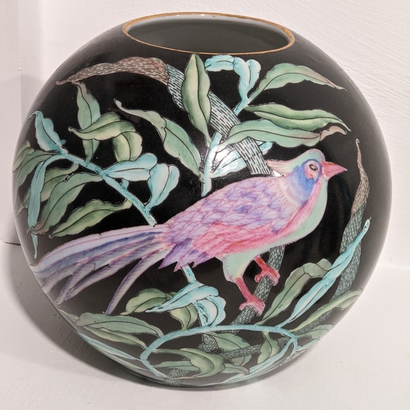 Vintage Other - Vintage Asian vase